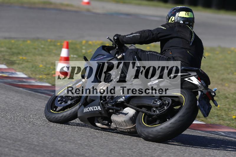 /Archiv-2025/03 04.04.2025 TZ Motorsport ADR/Gruppe gelb/27